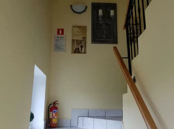 בית אירוח Elexia סיאנוז'טי